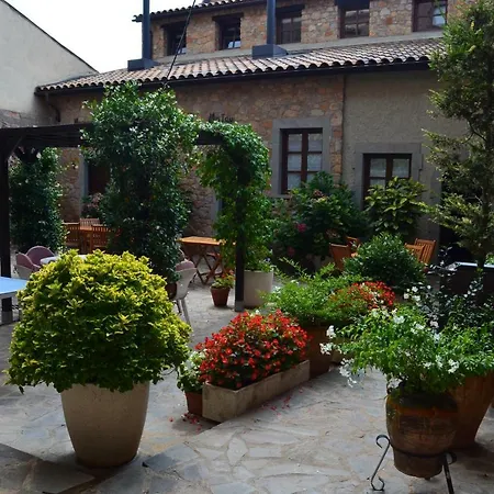Llorenc Apartment *